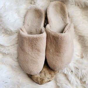 Vionic Gemma slipper shoes